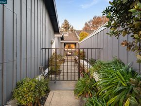 1942 Rancho Verde Circle E, Danville CA 94526