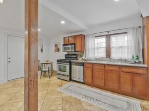 24 Cabrillo Pl, Oakland CA 94611
