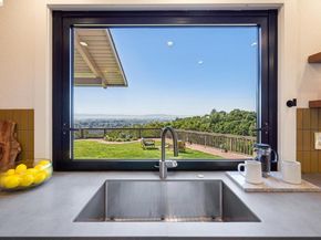 11448 Lochard St, Oakland CA 94605