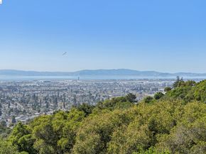 11448 Lochard St, Oakland CA 94605