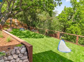 1059 Lizann Dr, Lafayette CA 94549