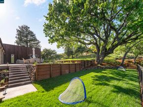 1059 Lizann Dr, Lafayette CA 94549
