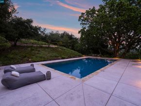 1059 Lizann Dr, Lafayette CA 94549