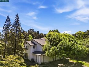 54 Garden View Ln, Pleasant Hill CA 94523