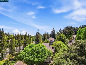 54 Garden View Ln, Pleasant Hill CA 94523