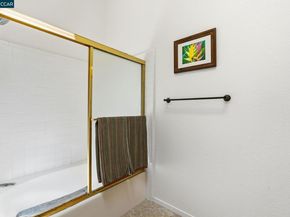 54 Garden View Ln, Pleasant Hill CA 94523