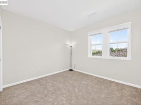 3391 Monaghan St, Dublin CA 94568