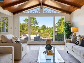 61 Sullivan Dr, Moraga CA 94556