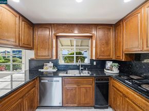 61 Sullivan Dr, Moraga CA 94556