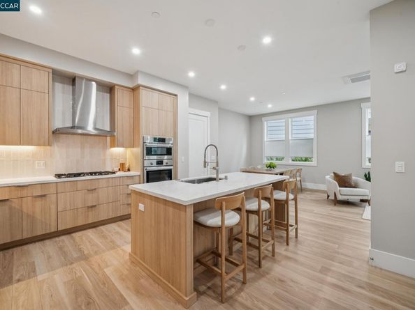 600 Hartz Ave 114, Danville CA 94526