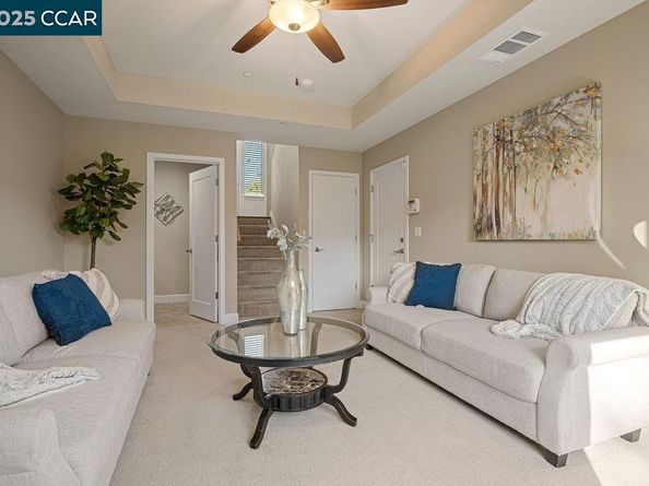 200 Valletta Ln, Pleasanton CA 94566