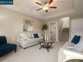 200 Valletta Ln, Pleasanton CA 94566