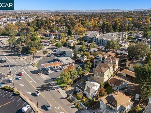 200 Valletta Ln, Pleasanton CA 94566
