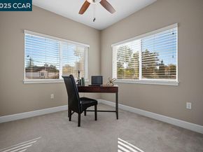 200 Valletta Ln, Pleasanton CA 94566