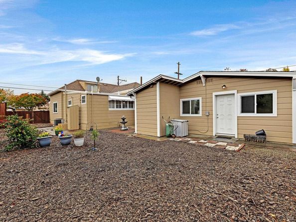 589 S M St, Livermore CA 94550