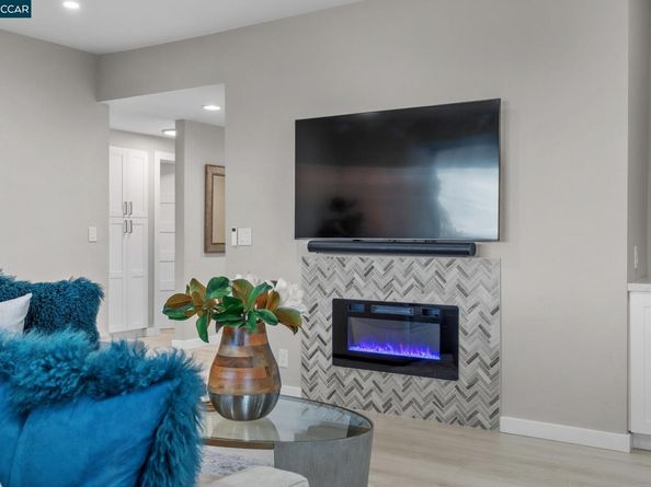 3535 Terra Granada Dr 1B, Walnut Creek CA 94595