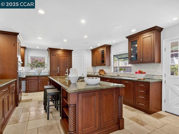 30 Presher Way, Lafayette CA 94549