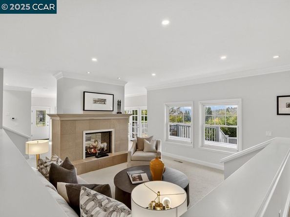 30 Presher Way, Lafayette CA 94549