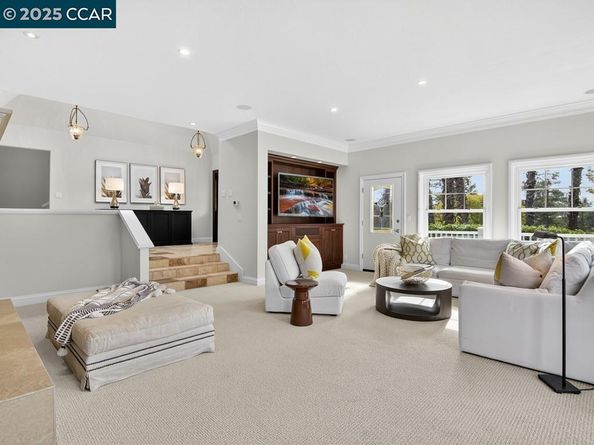 30 Presher Way, Lafayette CA 94549