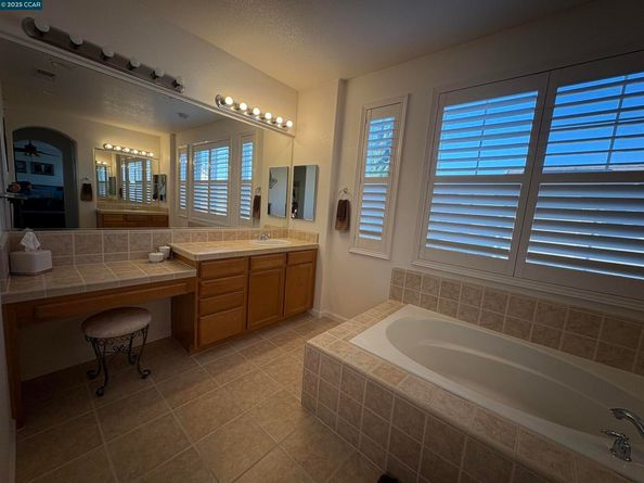 2667 Beachwood, Hayward CA 94545