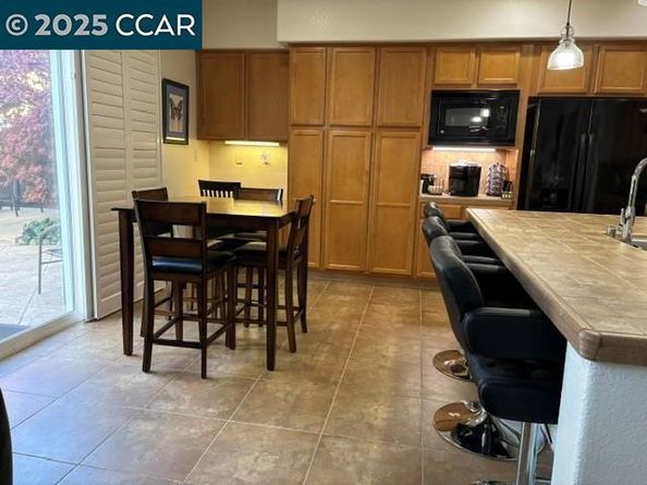 2667 Beachwood, Hayward CA 94545