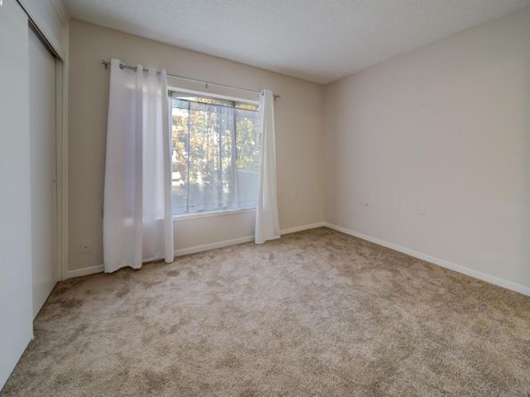 1708 Golden Rain Road 3, Walnut Creek CA 94595