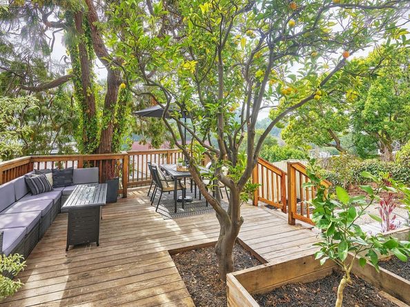 100 Sonia St., Oakland CA 94618