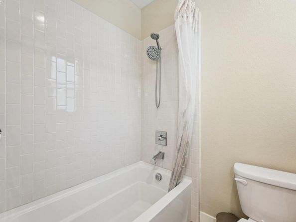 7213 Calistoga Ln, Dublin CA 94568