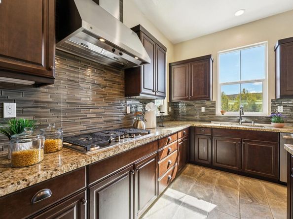 7213 Calistoga Ln, Dublin CA 94568