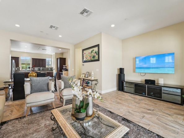 7213 Calistoga Ln, Dublin CA 94568