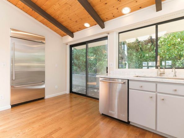 1881 Grand View Drive, Oakland CA 94618