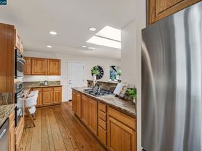 345 Shire Oaks Court, Lafayette CA 94549