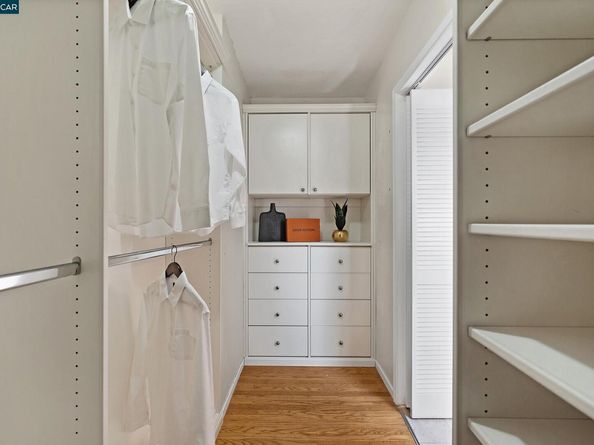 345 Shire Oaks Court, Lafayette CA 94549