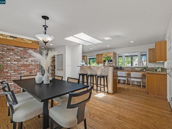 345 Shire Oaks Court, Lafayette CA 94549