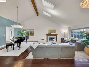 224 Woodbridge Cir, San Mateo CA 94403