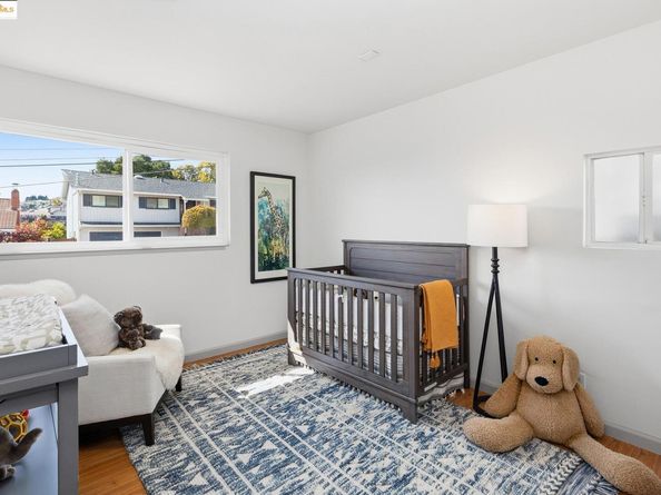 2850 Jennifer Dr, Castro Valley CA 94546