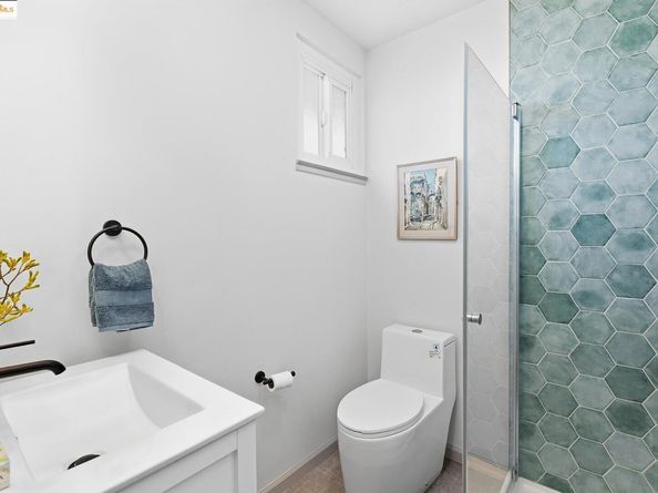 2850 Jennifer Dr, Castro Valley CA 94546