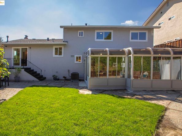 2850 Jennifer Dr, Castro Valley CA 94546