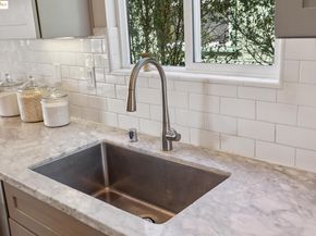 3328 Herrier St, Oakland CA 94602