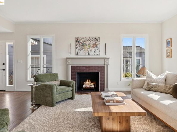 3328 Herrier St, Oakland CA 94602