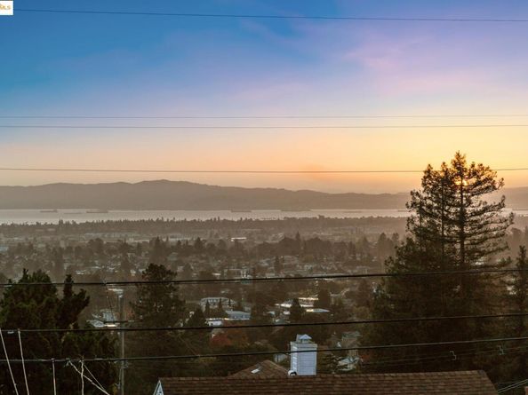 3328 Herrier St, Oakland CA 94602