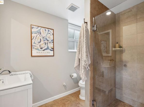 3328 Herrier St, Oakland CA 94602