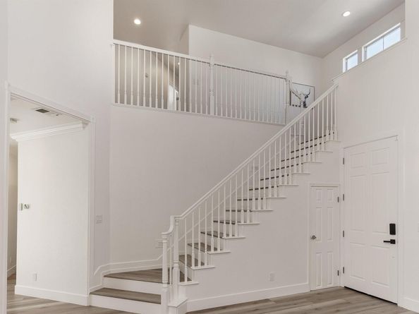 498 Esplanade Ln, San Jose CA 95138