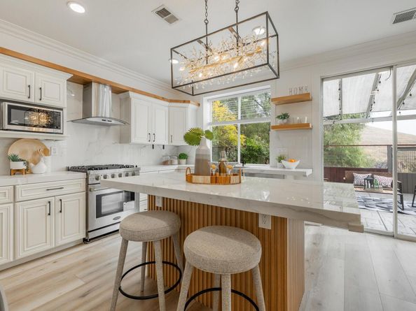 498 Esplanade Ln, San Jose CA 95138