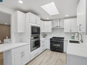 28 Temple Ct, Pacheco CA 94553