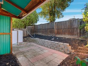 28 Temple Ct, Pacheco CA 94553