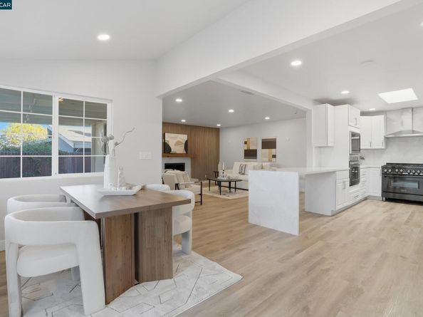 28 Temple Ct, Pacheco CA 94553