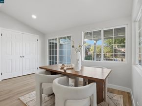 28 Temple Ct, Pacheco CA 94553