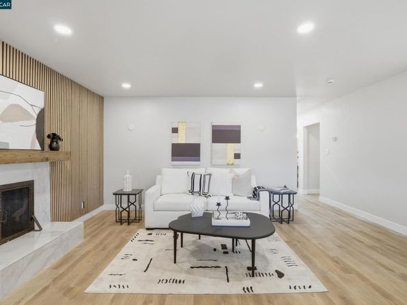 28 Temple Ct, Pacheco CA 94553