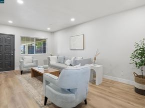 28 Temple Ct, Pacheco CA 94553